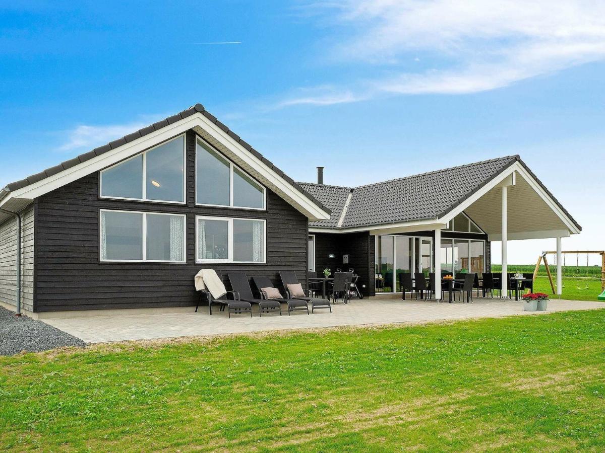 18 Person Holiday Home In Bogense Extérieur photo