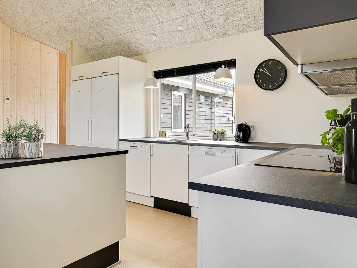 18 Person Holiday Home In Bogense Extérieur photo