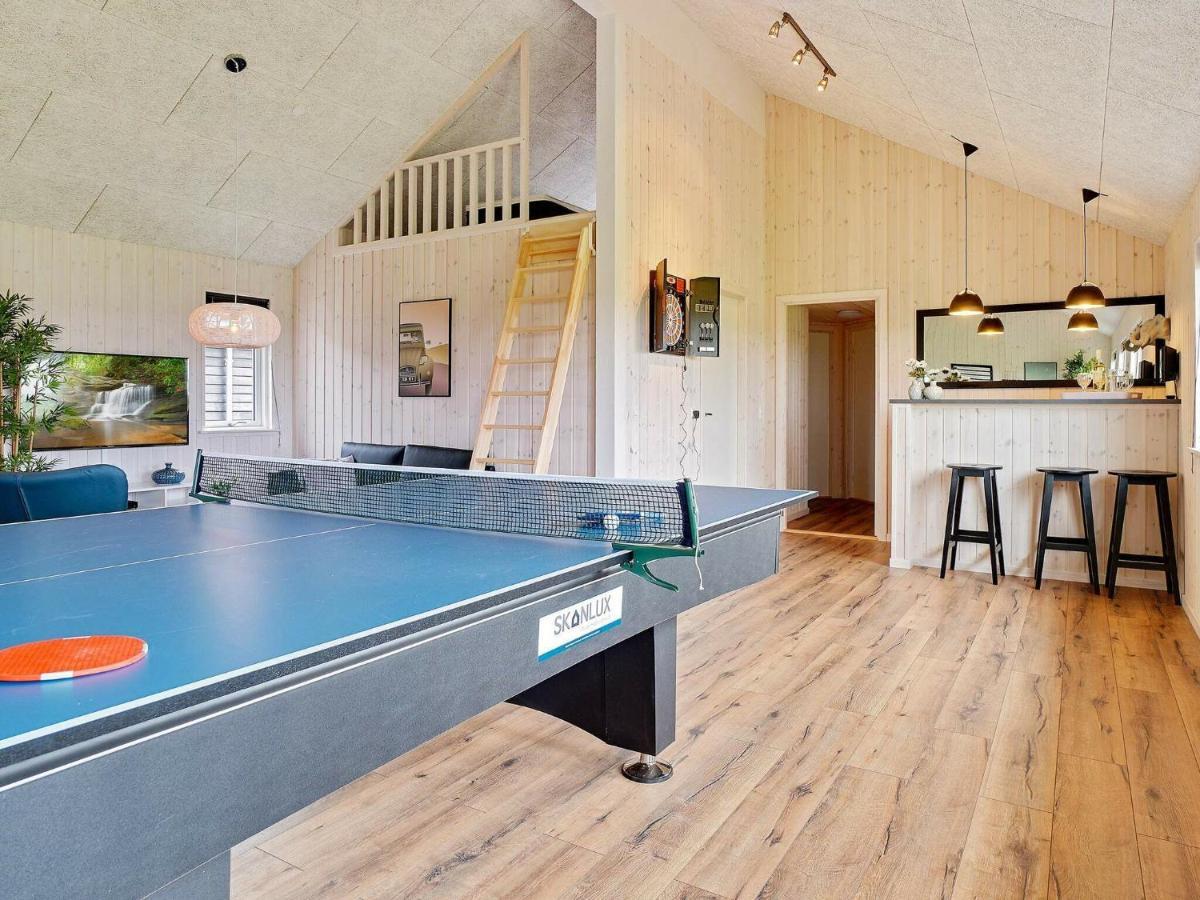 18 Person Holiday Home In Bogense Extérieur photo