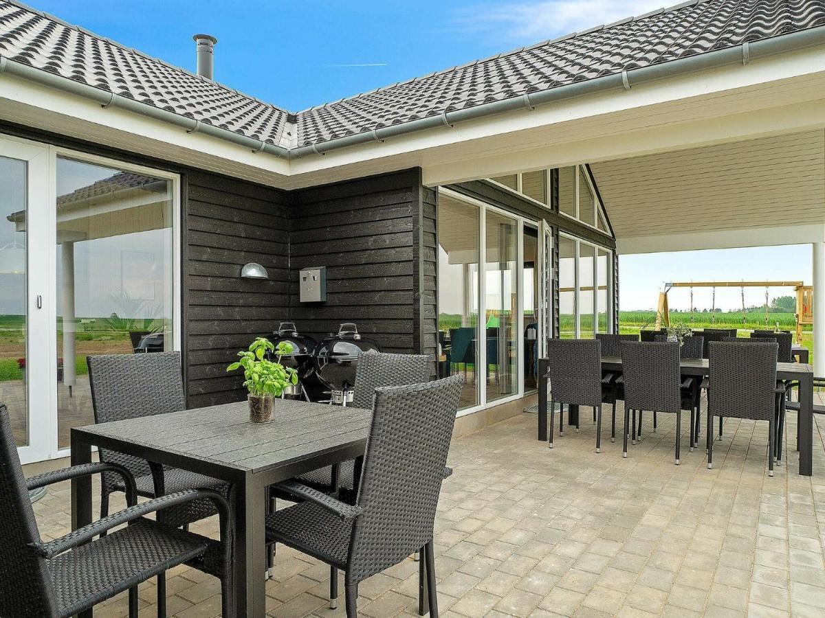 18 Person Holiday Home In Bogense Extérieur photo