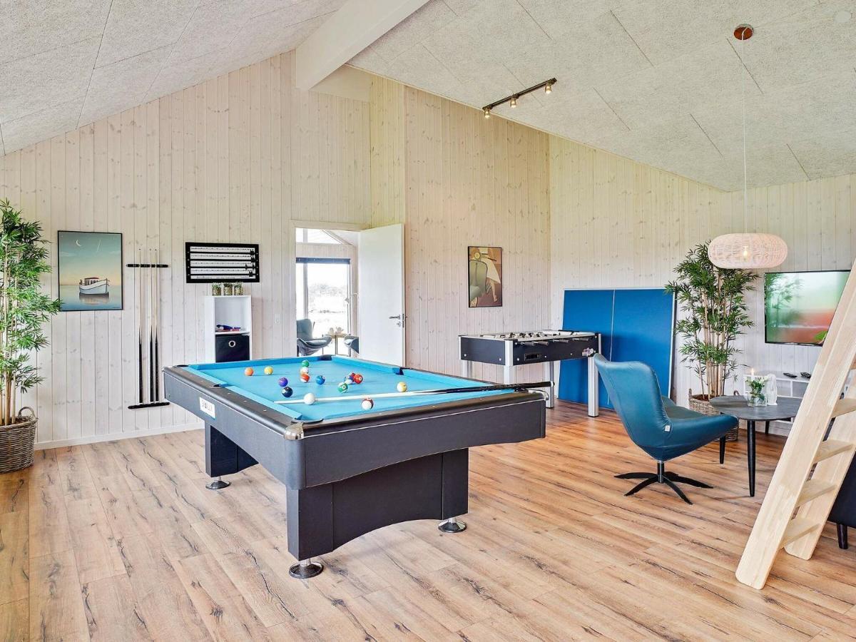 18 Person Holiday Home In Bogense Extérieur photo