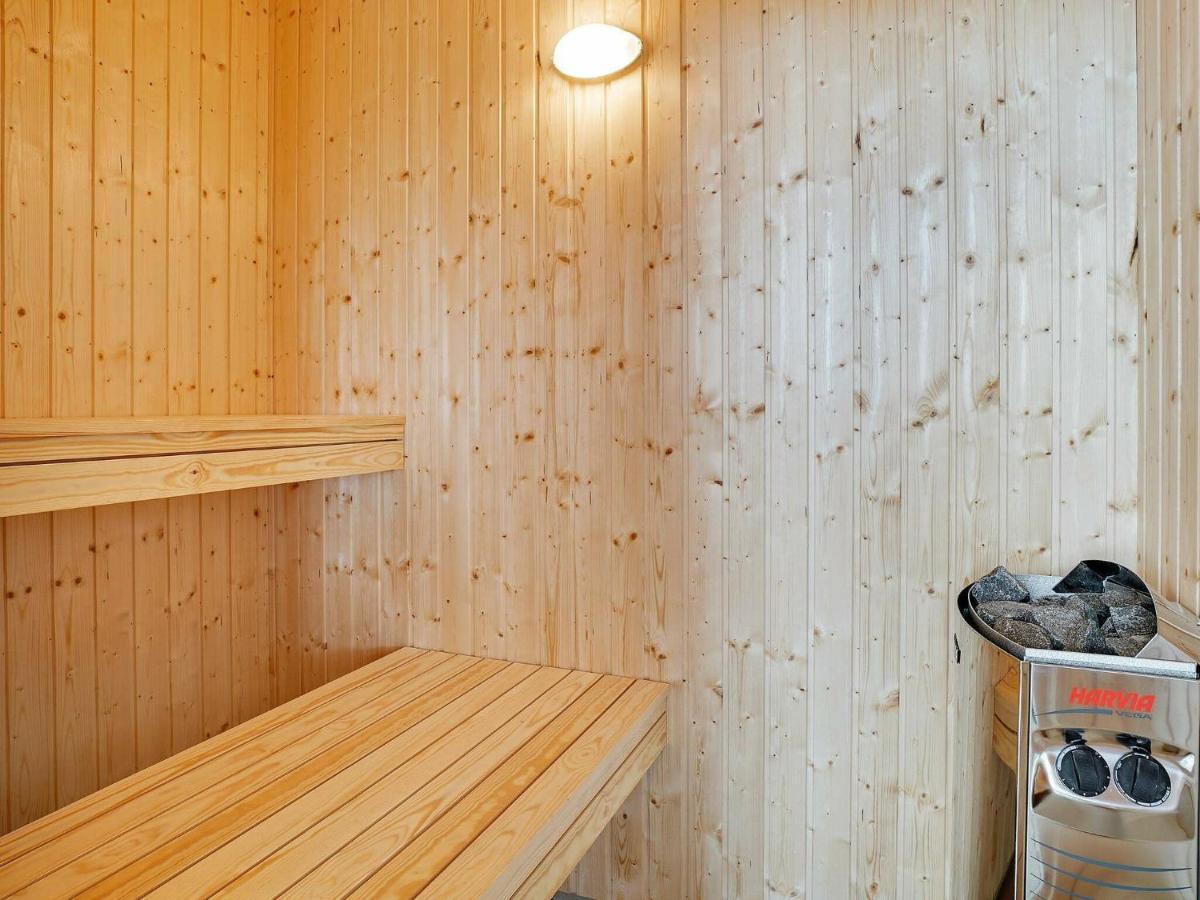 18 Person Holiday Home In Bogense Extérieur photo